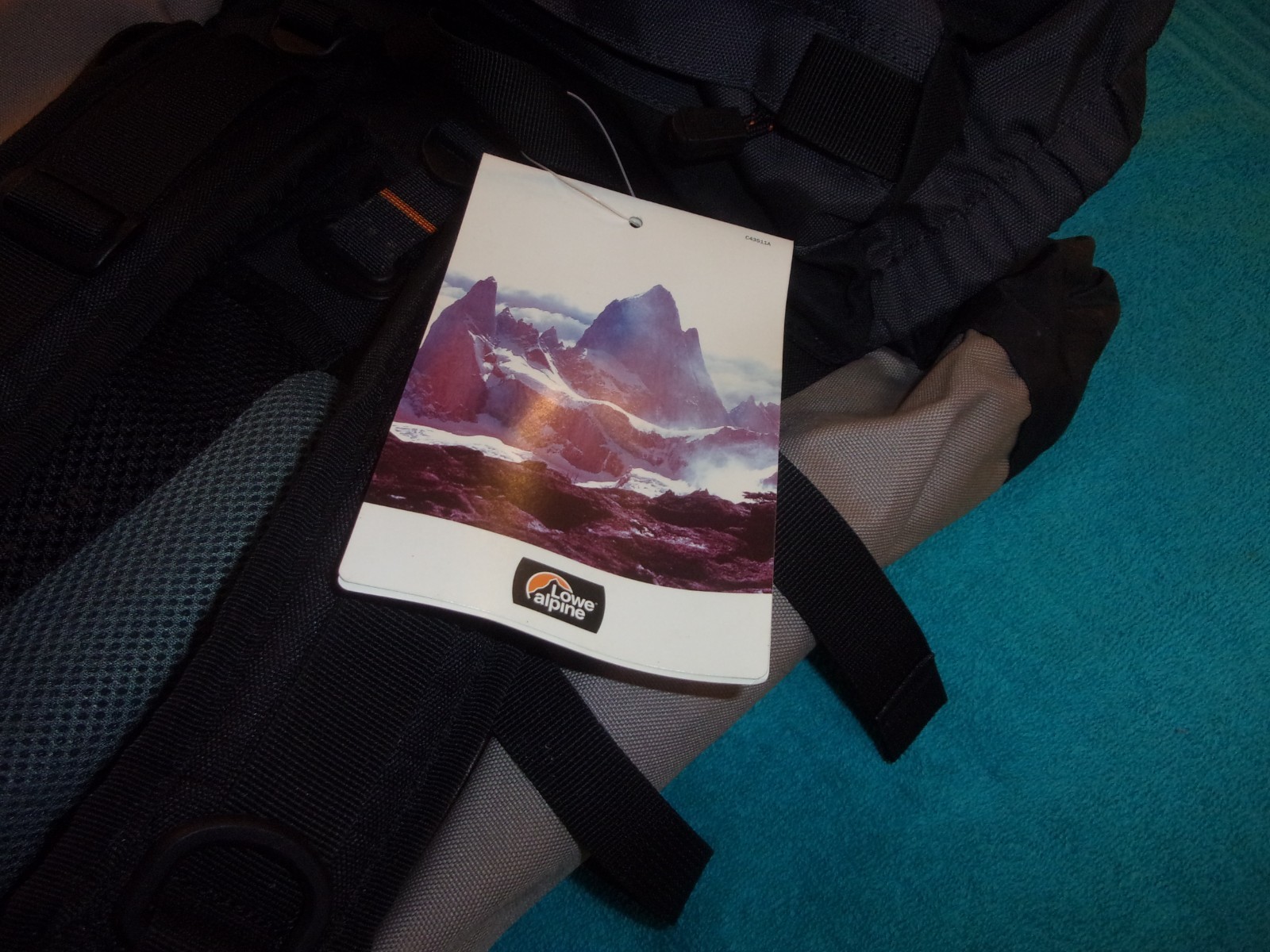 LOWE ALPINE, CHOLATSE 35 BACK PACK NEW,  WITH TAGS, BLACK 4