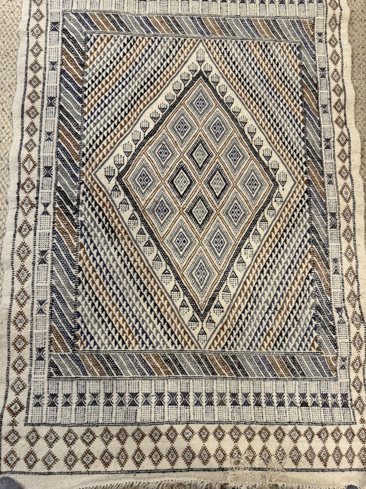 6 x 3 New Hand Knotted Wool Rug made in Tunisia. AKA "Margoum" 187 cm X 112 cm gallery