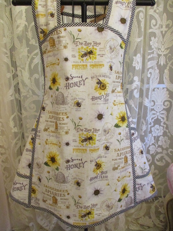 HANDMADE BIB APRON HONEY BEES gallery