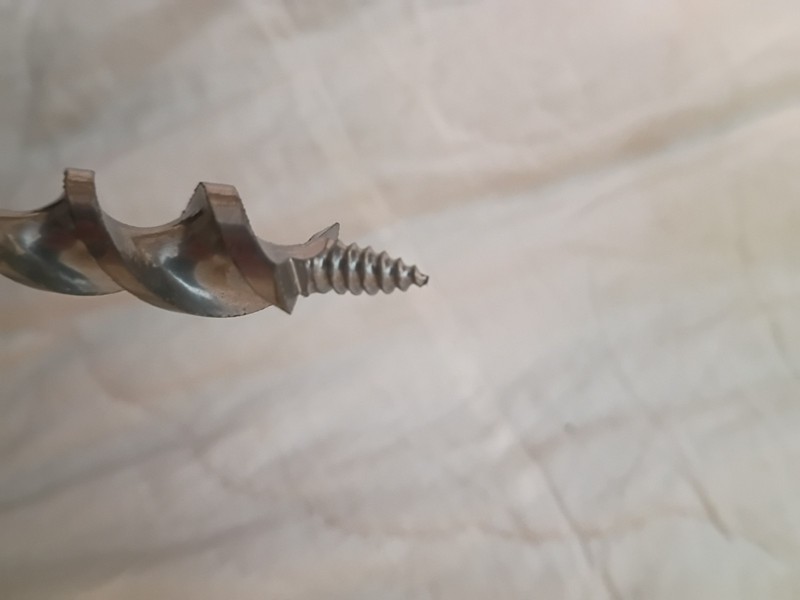 Klein Tools 53718 Screw Point Flex Bit Drill Auger 9/16" X 54" (14,3 mm X 137cm) gallery