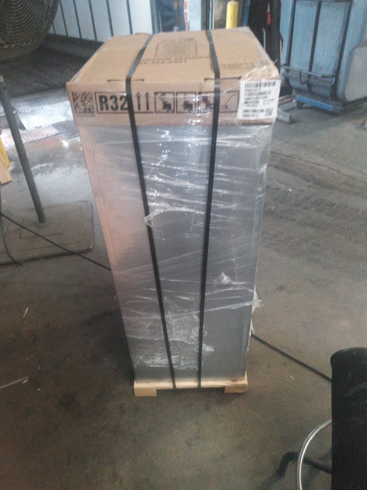 Goodman 2 TON Multi-Positional Air Handler, AMST24BU1300, Scratch & Dent gallery