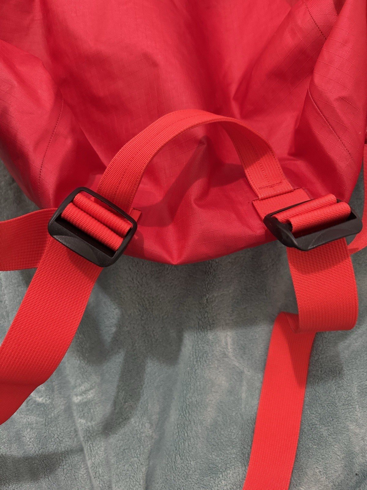 Arc'teryx Carrier Duffle 75L RED Used 3