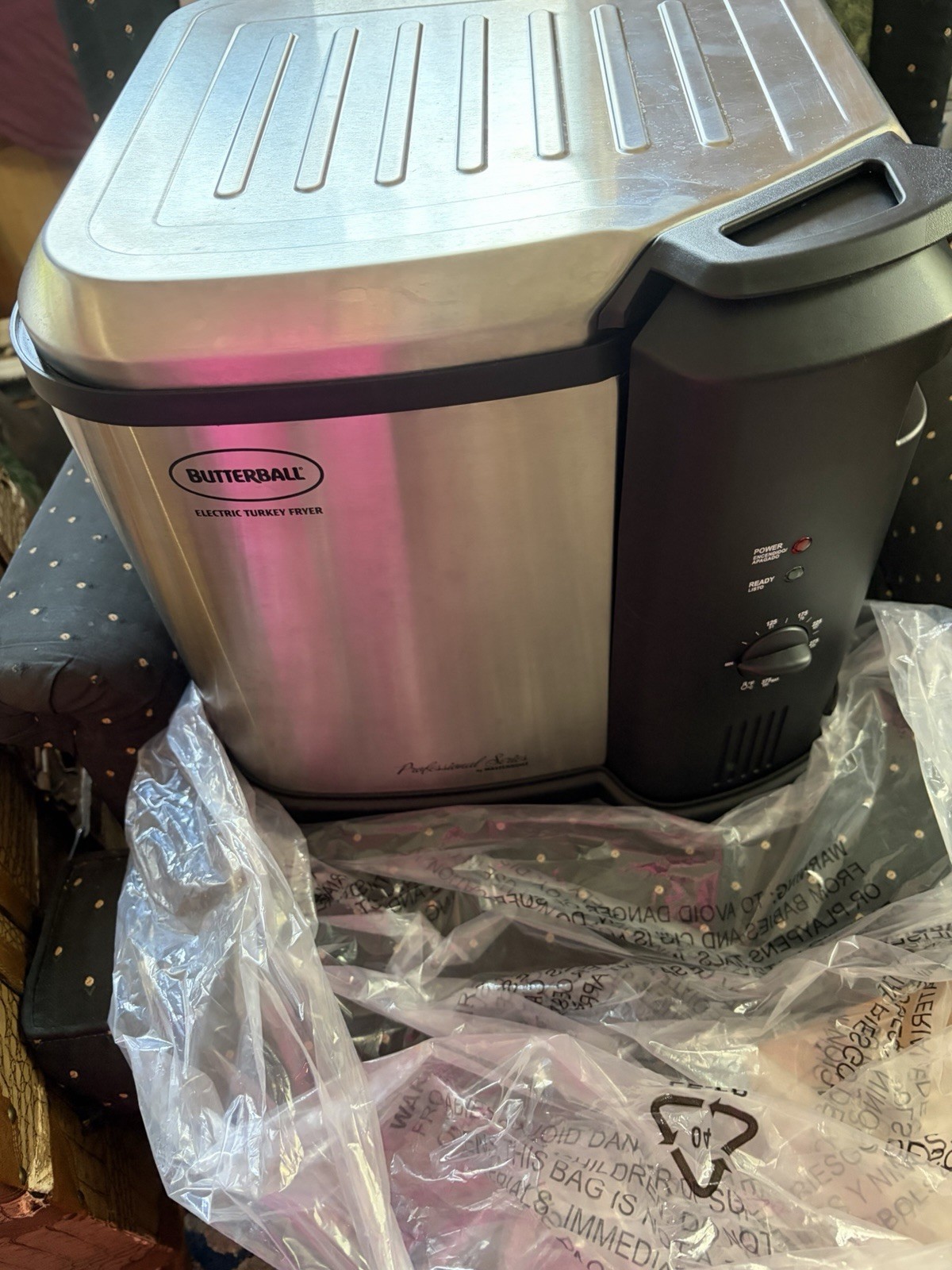 Masterbuilt Butterball Indoor Electric Turkey Fryer Open Box 14 lbs gallery