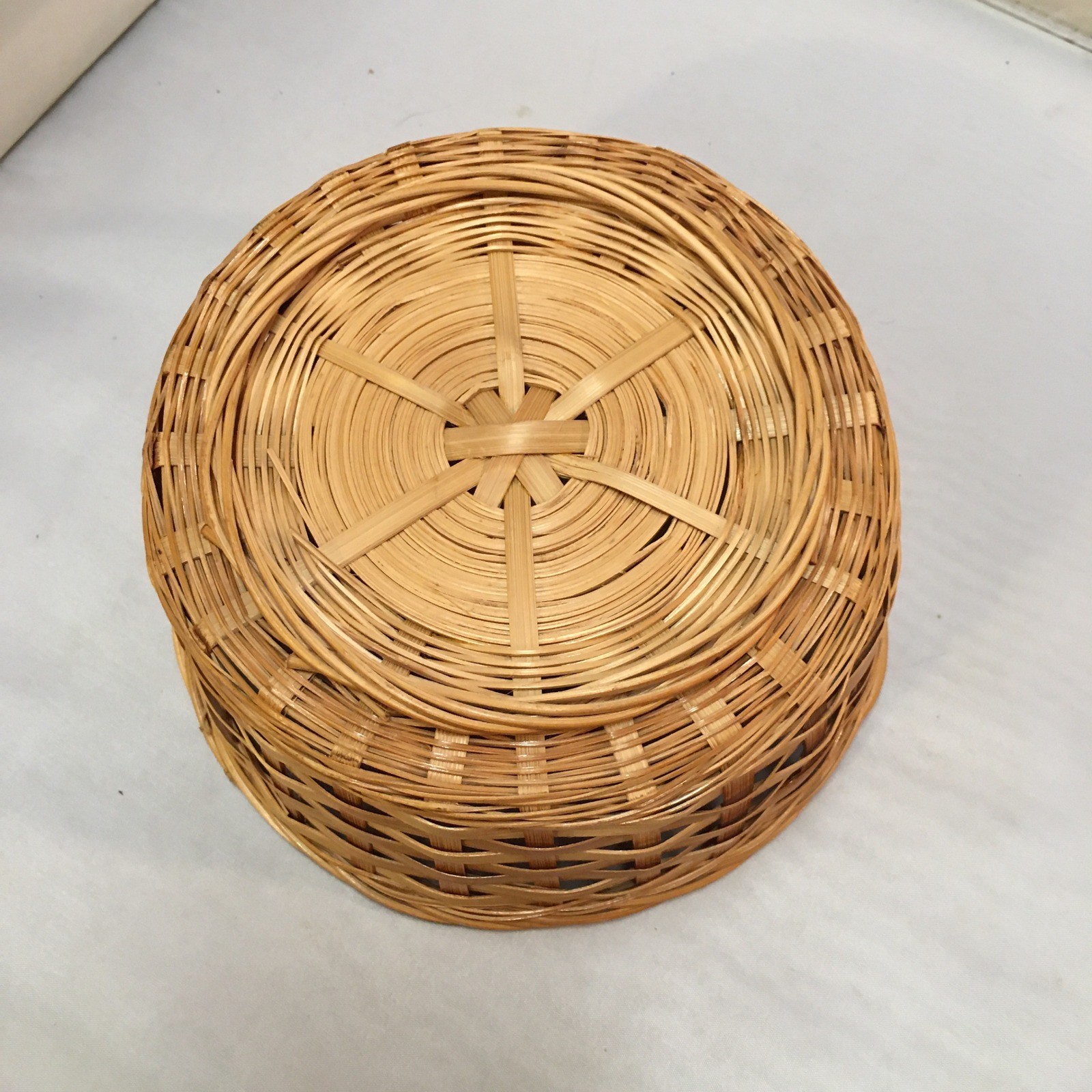 Woven Wicker Basket Home Decor Small Tan Round Natural Farmhouse Minimalist gallery