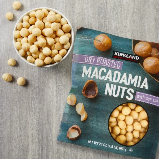 Kirkland Signature Dry Roasted Macadamia Nuts 1.5 lbs gallery
