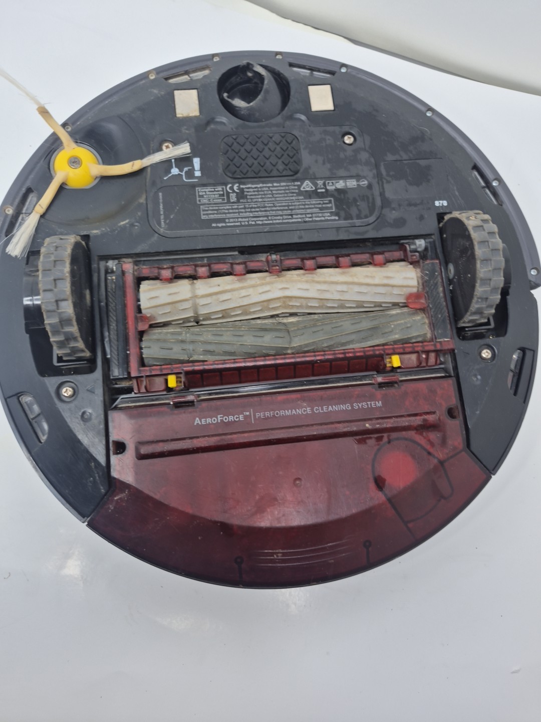 iRobot Roomba Model 870 UNTESTED AS IS FOR PARTS OR REPAIR gallery