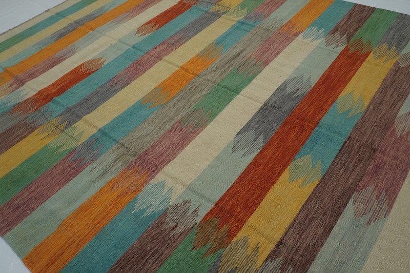 8x11 ft Multicolor Afghan Handmade Modern Wool Kilim Rug (8'6"x11'5") gallery