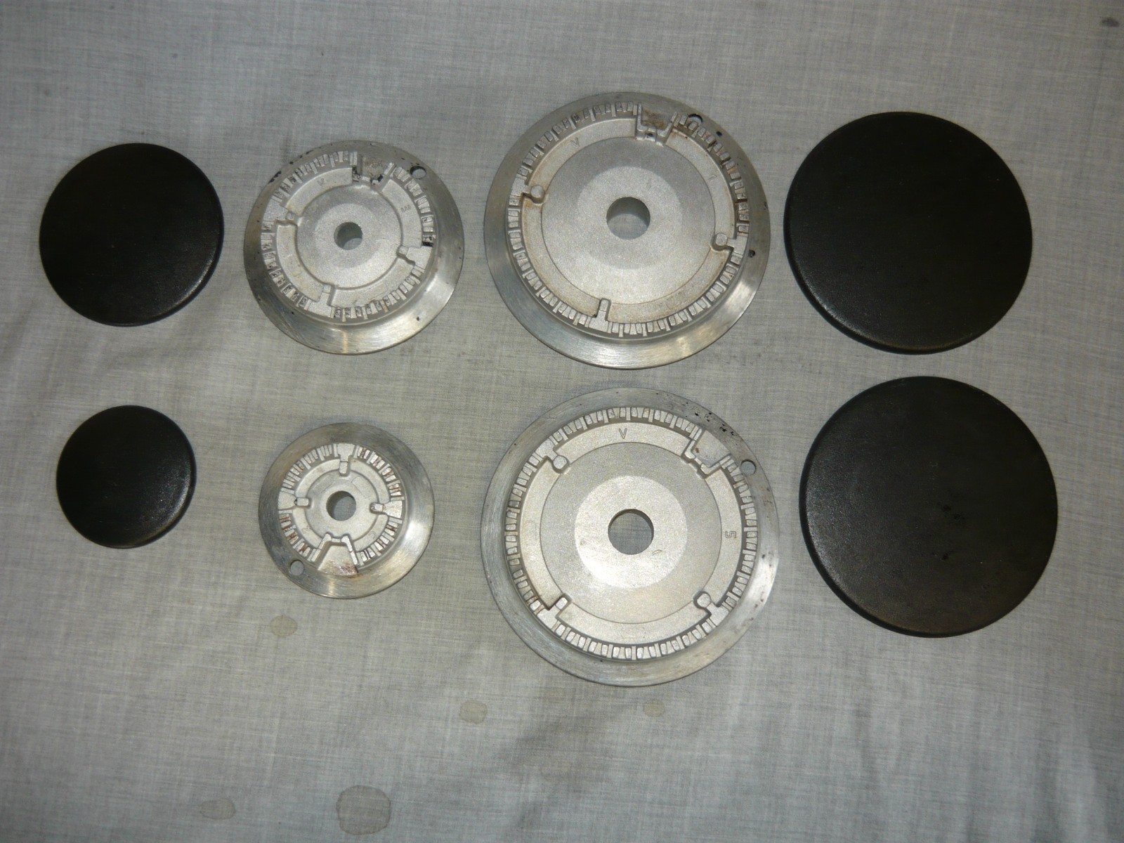 4 (Four) SABAF Burner Base Made in Italy R37 R46 SR 44 V-1 V-5 V-3 C-2 with Caps gallery