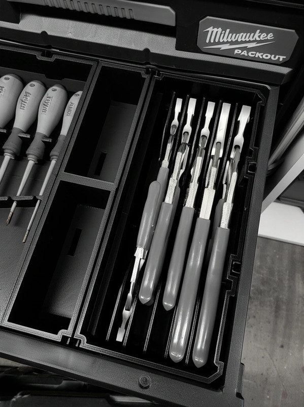 Milwaukee PACKOUT Drawer Insert – Gland Pliers Organizer (Insert Only) gallery