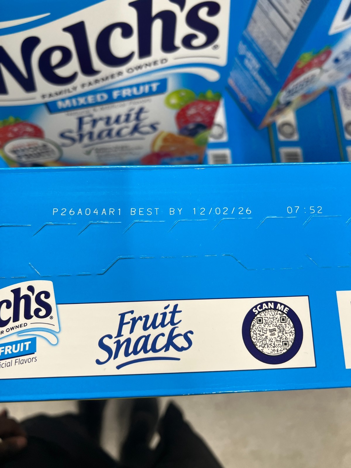 Welch's Mixed Fruit Fruit Snacks 90 Count, Exp: 12/02/26 gallery