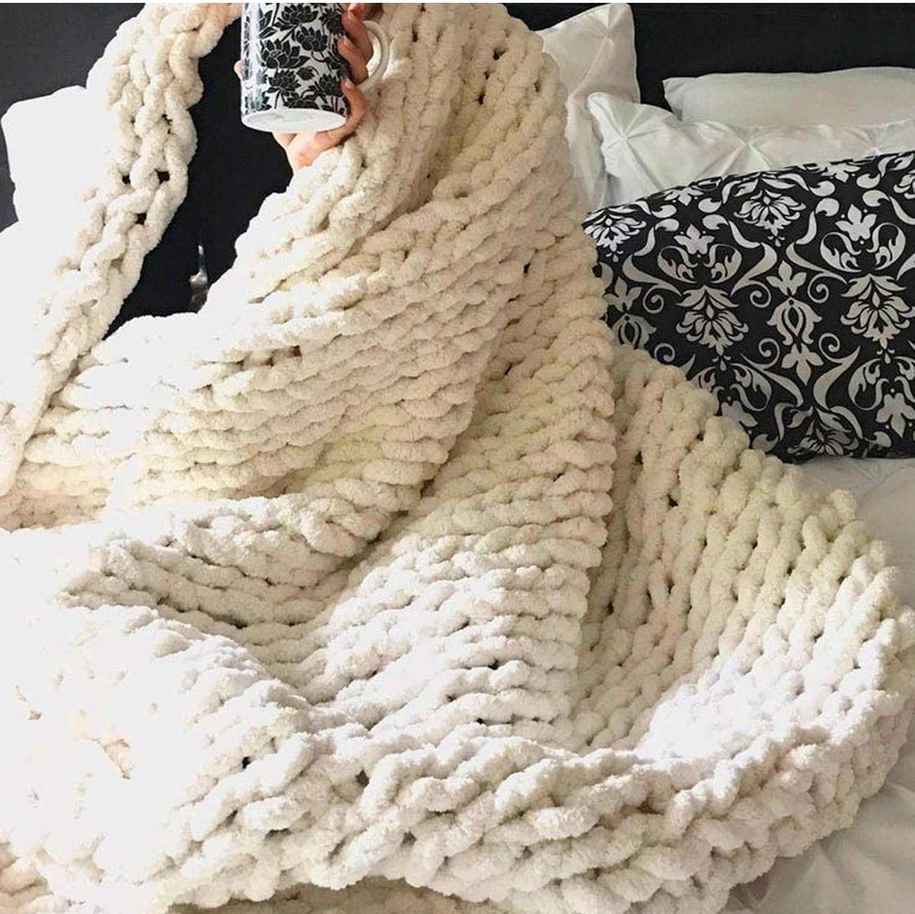 Chunky Knit Throw Blankets Ivory, Large Cable Stylish & Cosy 40x60in $125 gallery