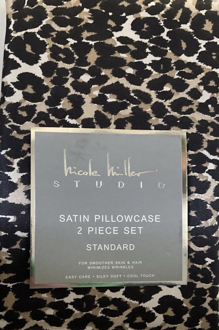 Nicole Miller Studio STANDARD Satin Pillowcases Set Of 2 LEOPARD 20x30” New gallery