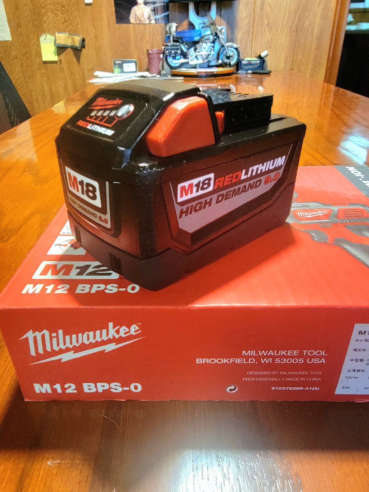 100% Guaranteed Genuine Milwaukee 9.0 High Demand 18V REDLITHIUM Battery gallery