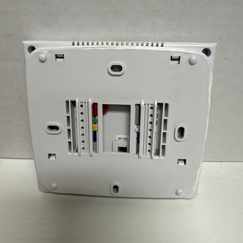 Pro1 IAQ T701 Digital Non-Programmable Thermostat (1H/1C) gallery