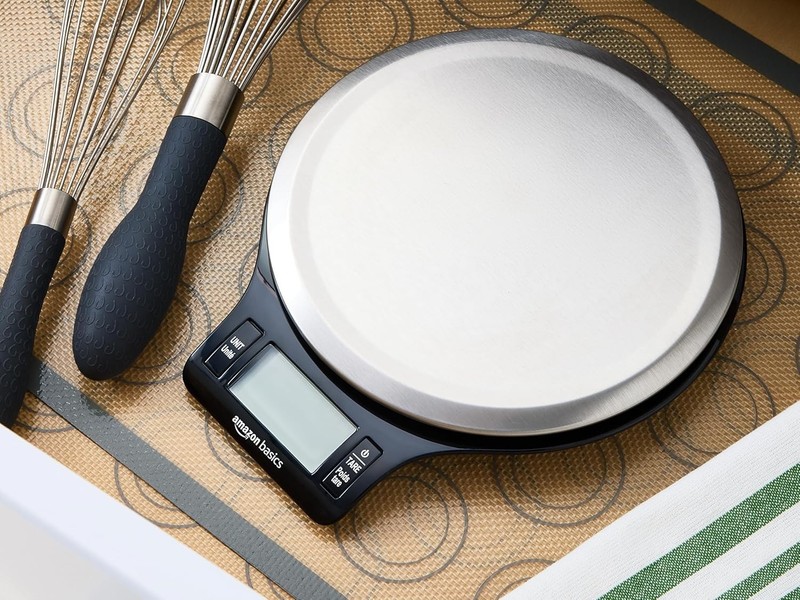 Digital Kitchen Scale with LCD Display Batteries Included Weighs up to 11 Pounds gallery