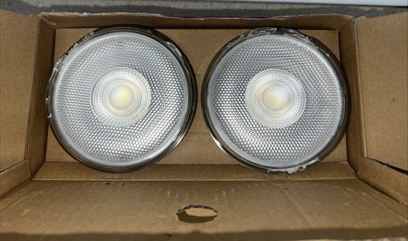 2 Pack Philips 90W Equivalent Daylight, Indoor/Outdoor, LED 11 W, 900 Lumens gallery