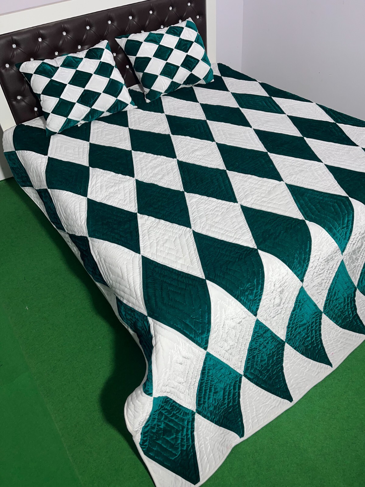 Handmade Checked Pattern Quilt Velvet Bedspread Comforter Bedding Quilt gallery