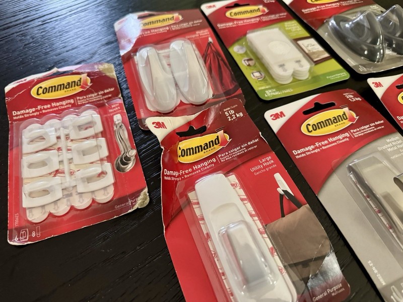 3M Command Damage Free Wall Hooks Mounting Hanging Adhesive Strips Variety Lot gallery