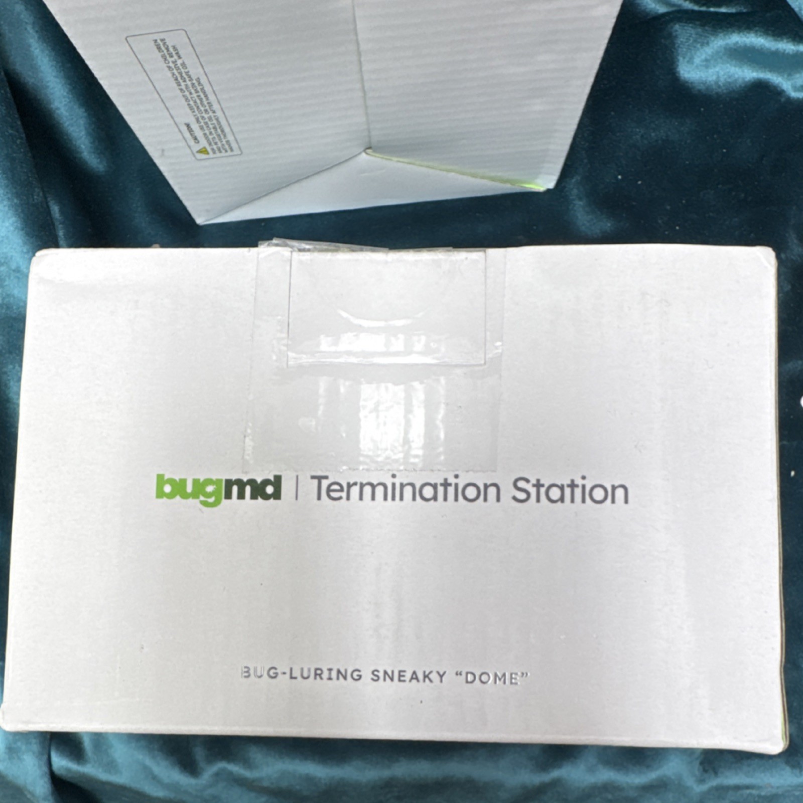 bugmd Termination Station Indoor Bug Control Lamp Pet Safe Child Safe White gallery