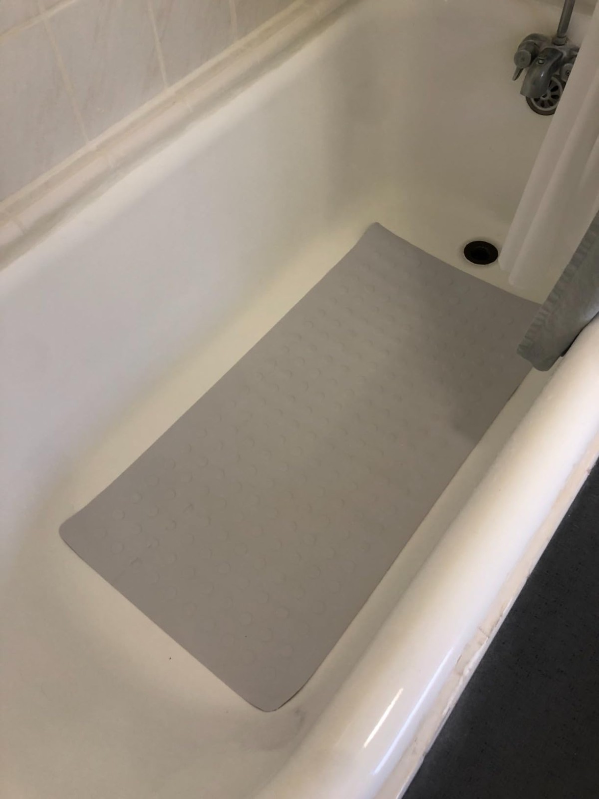 SlipX Solutions Extra Long Rubber Safety Bath Mat 18x36 Inch 220 Suction Cup gallery
