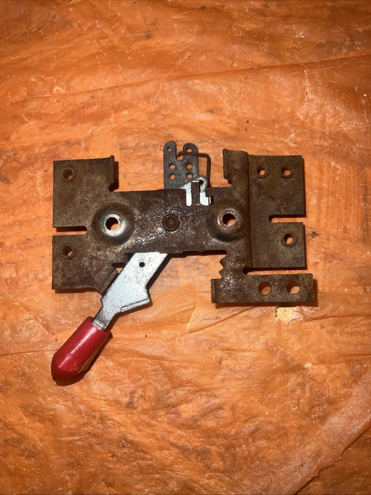 Tecumseh Control Bracket P# 34677 gallery