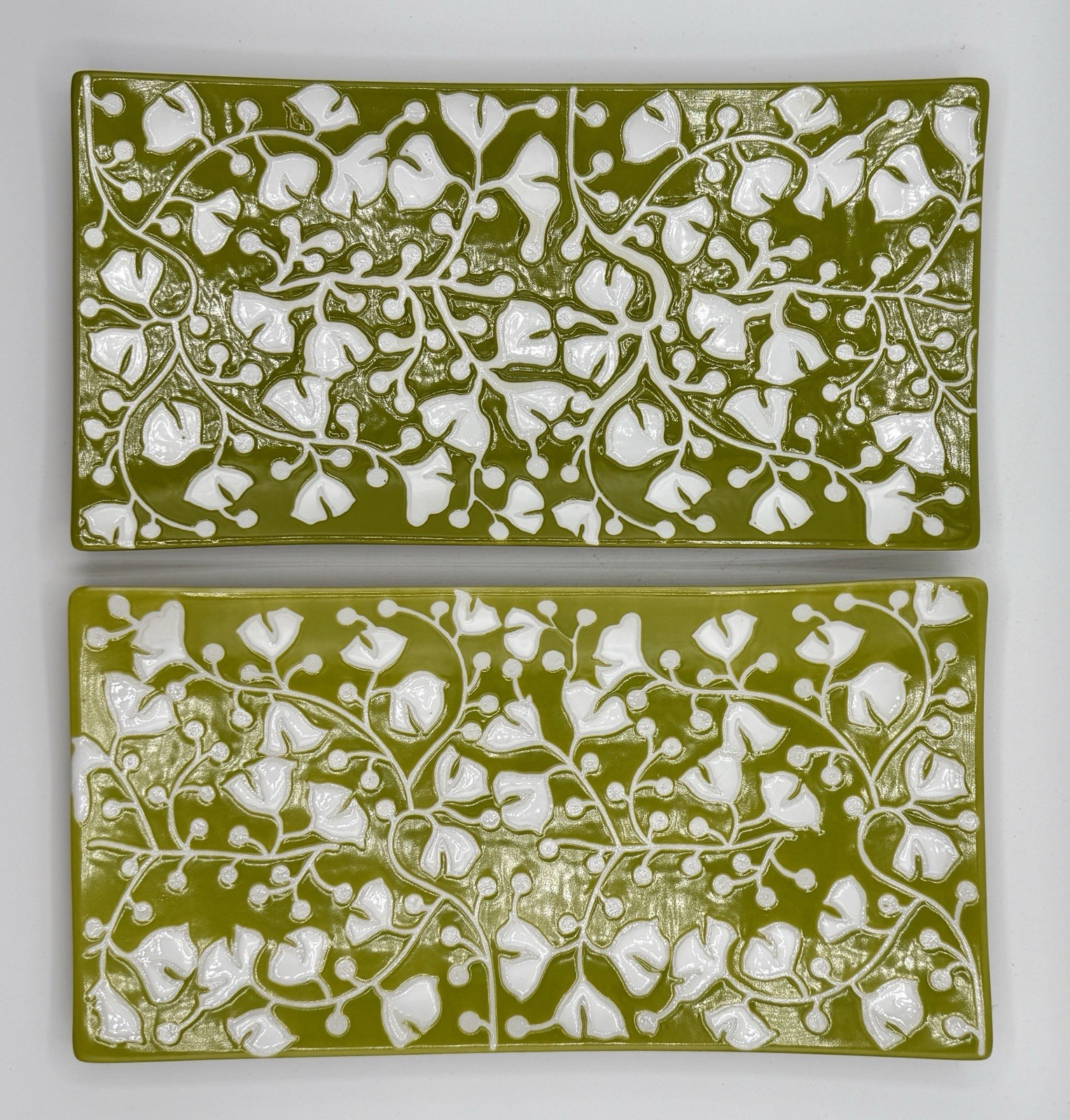 Crate & Barrel Akemi Floral 2 Serving Trays gallery