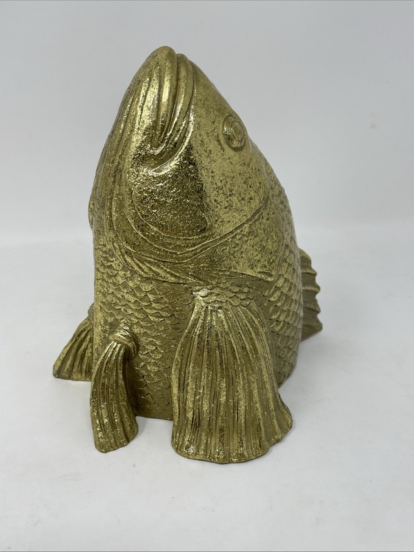 CB2 Stan The Goldfish Wall Decor Hanger Resin Gilded Gold 5.5” X 5” X 6” NICE gallery