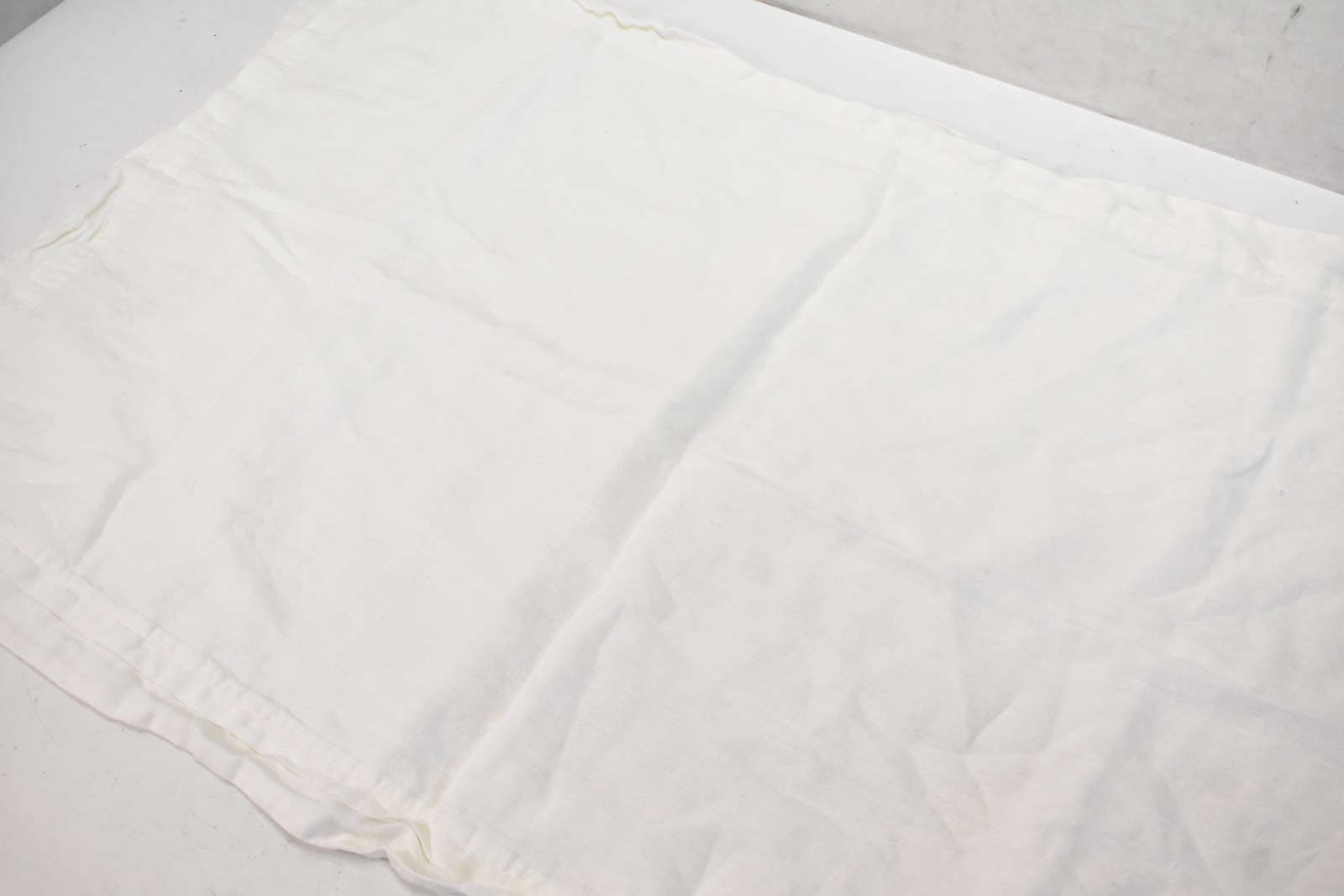Fieldcrest King Size Pillowcase w Zippered Opening White Bedding Linen Single gallery