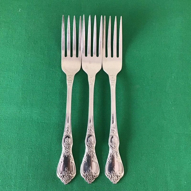 Oneida HH Kennett Square Distinction Deluxe Stainless Flatware 3 Dinner Forks gallery