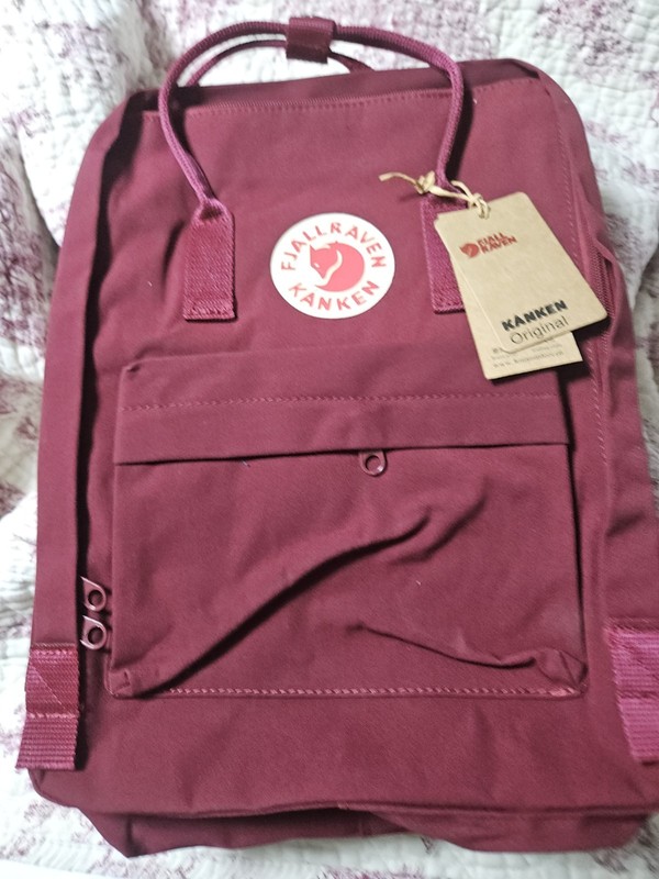 NWT Fjallraven Kanken Classic Backpack Bag Ox Red