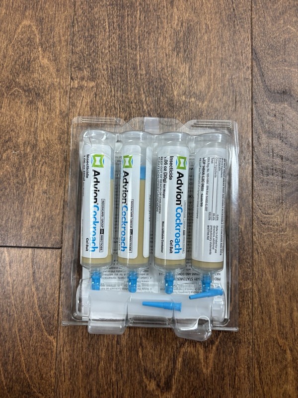 GENUINE Advion Roach Killer | 4 PACK | Cockroach Gel Bait Tubes + Plunger & Tips gallery