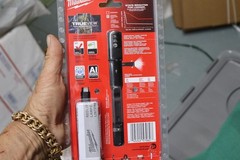 Milwaukee Tool 2160-21 Redlithium USB Compact Flashlight (800 Lumens) NEW