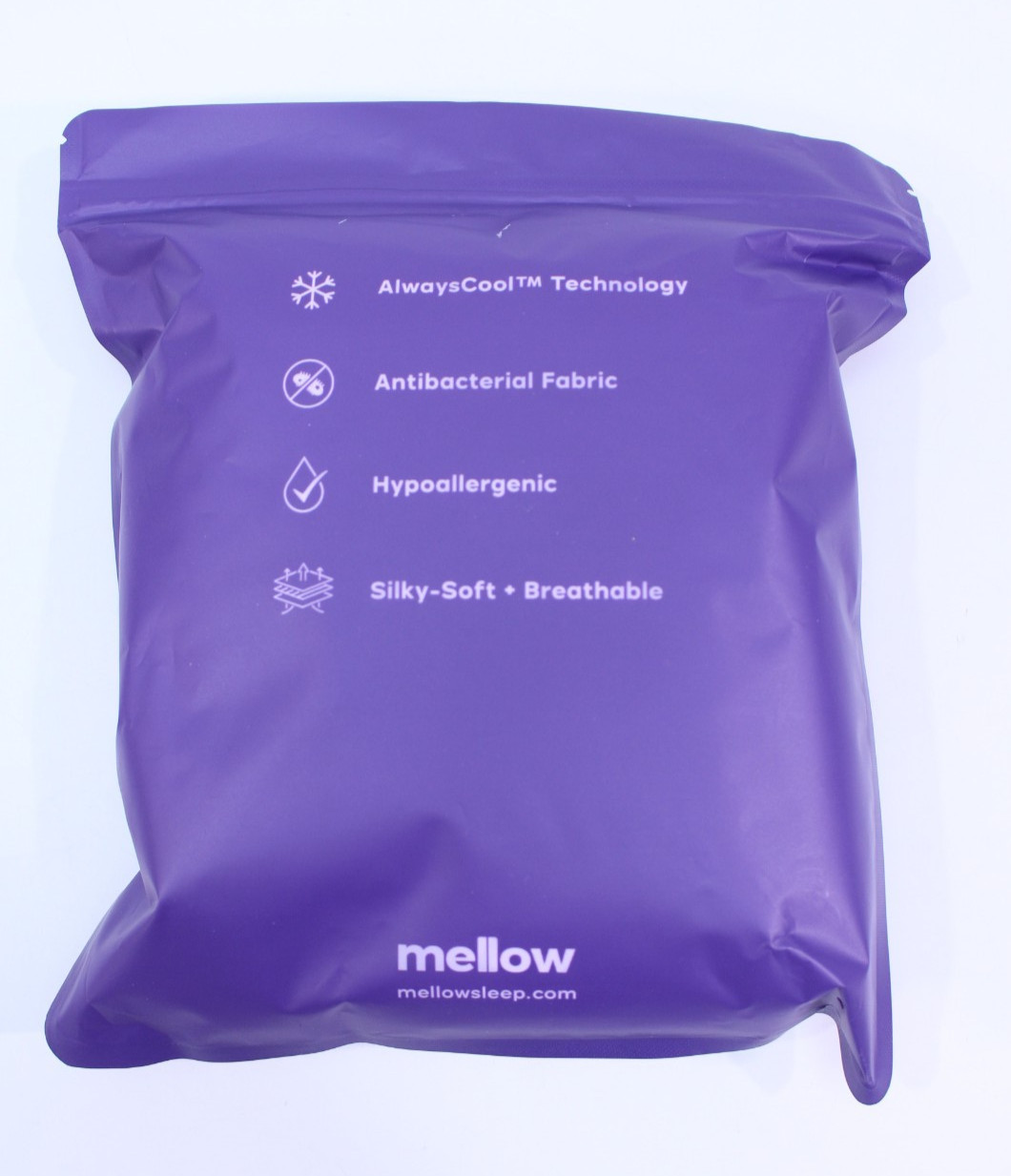 NEW Mellow Cooling Pillowcases 2-Pack White Standard Queen Wrinkle Free NIP gallery