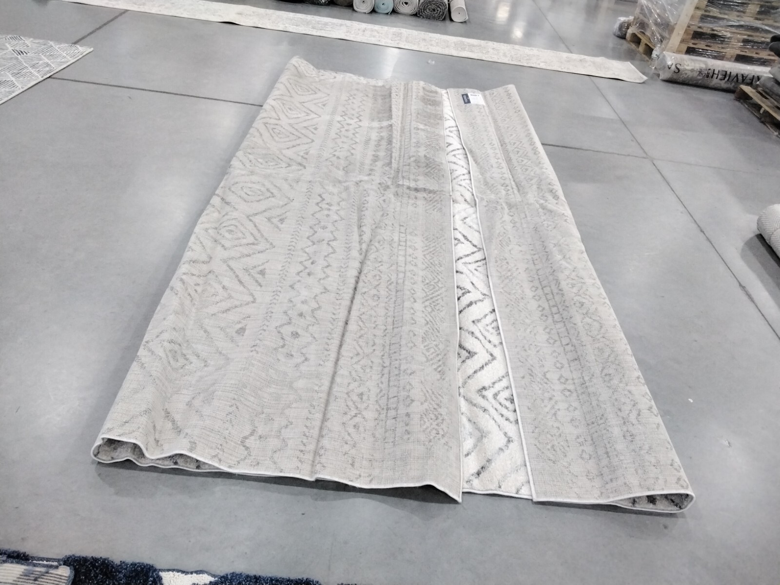 IVORY / GREY 11' X 11' Square Damaged Rug, Reduced Price 1172730871 TUL267A-11SQ gallery