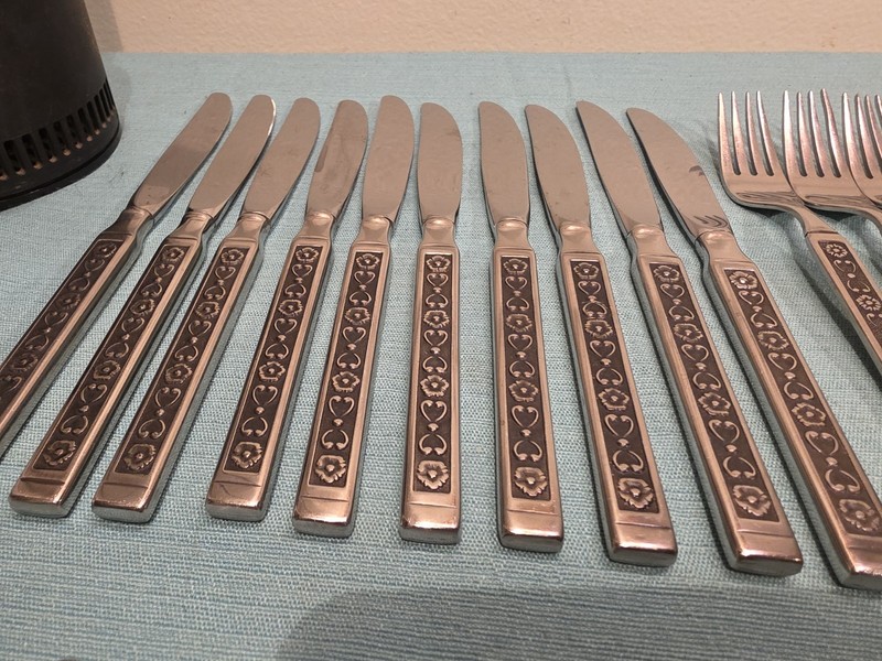 61 Pc Gorham HACIENDA Stainless Flatware Mid Century Black Accent gallery