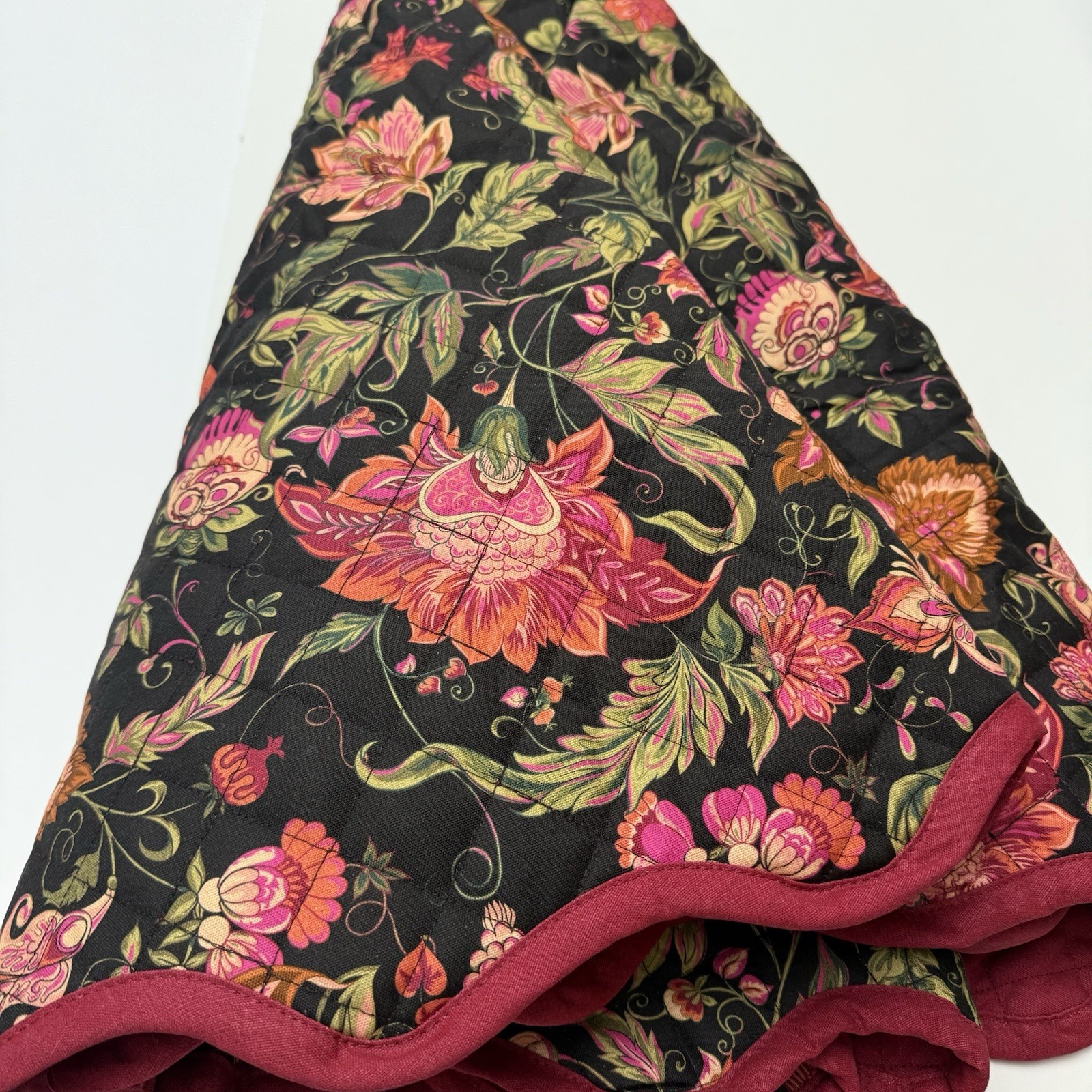 Indigo Fables Red Black Multicolor Floral Scalloped Christmas Tree Skirt 60” NEW gallery