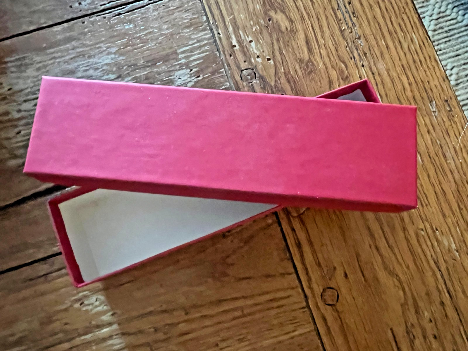 Nashville Wraps Red 5-Piece Truffle Box, 6.5 x 1.75 x 1.25 inches, 24 Pack + 15 gallery