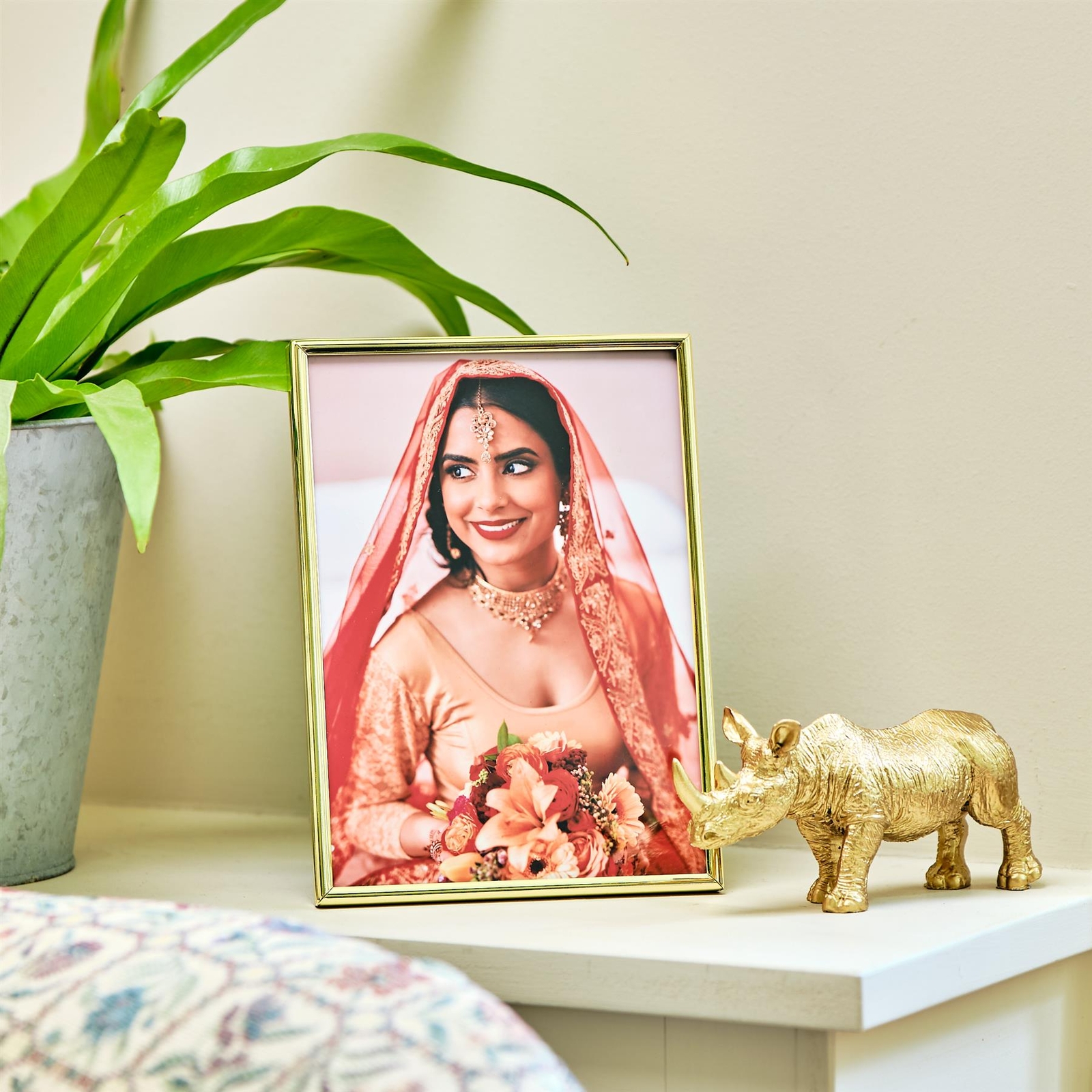 Kenro Symphony Gold Photo Frame Sizes 6x4" / 10x15cm - 8x10" / 20x25cm gallery