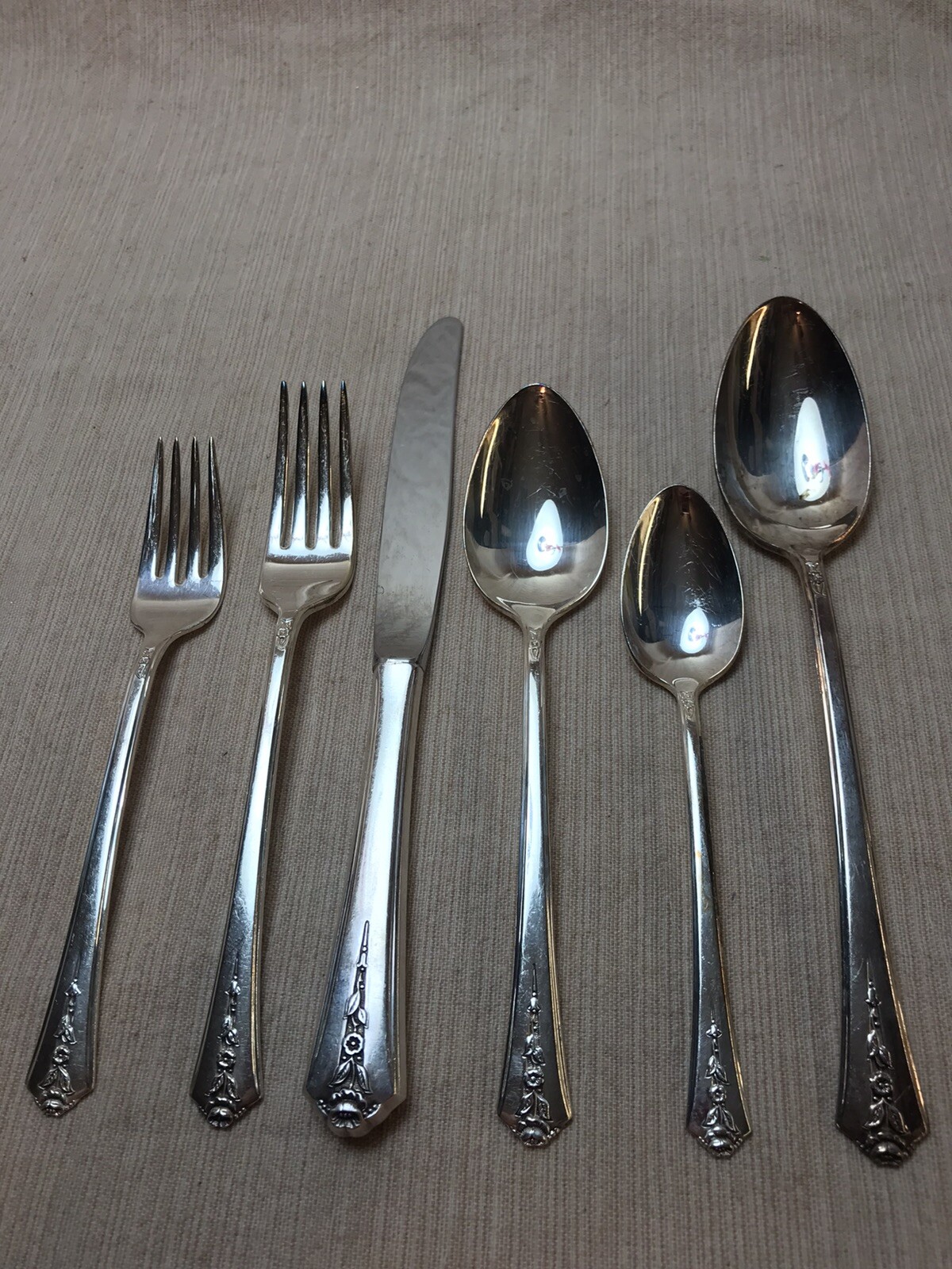 Spring Garden Holmes & Edwards Inlaid International Open Stock Choose Your Choic gallery