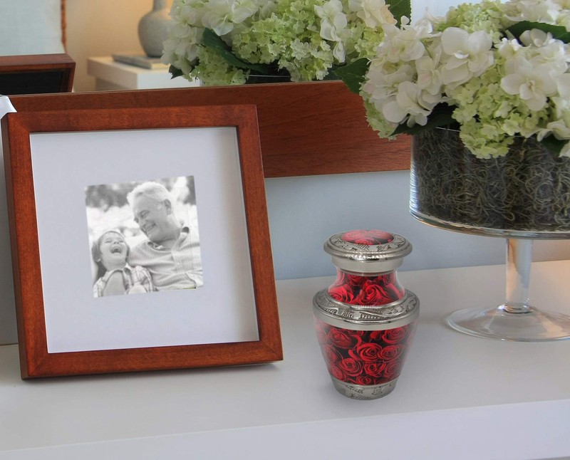 Commemorative Cremation Urns for Human Ashes Adult Female Small, Crimson Rose gallery
