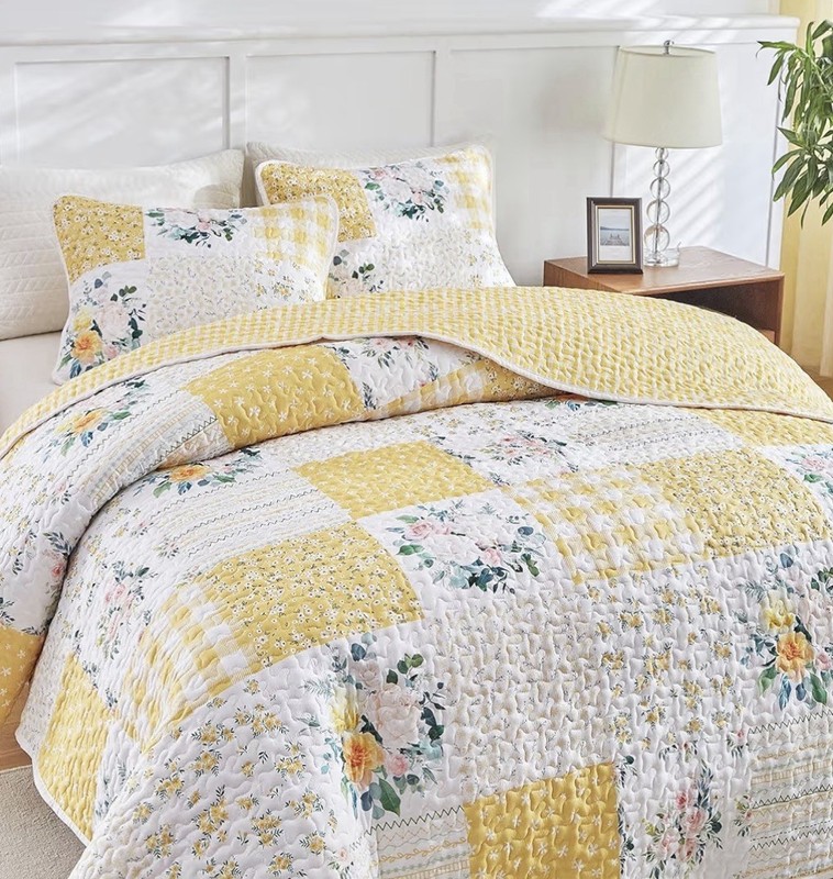 3pc Floral Patchwork Quilt Set Queen - Yellow White Reversible Bedspread & Shams gallery