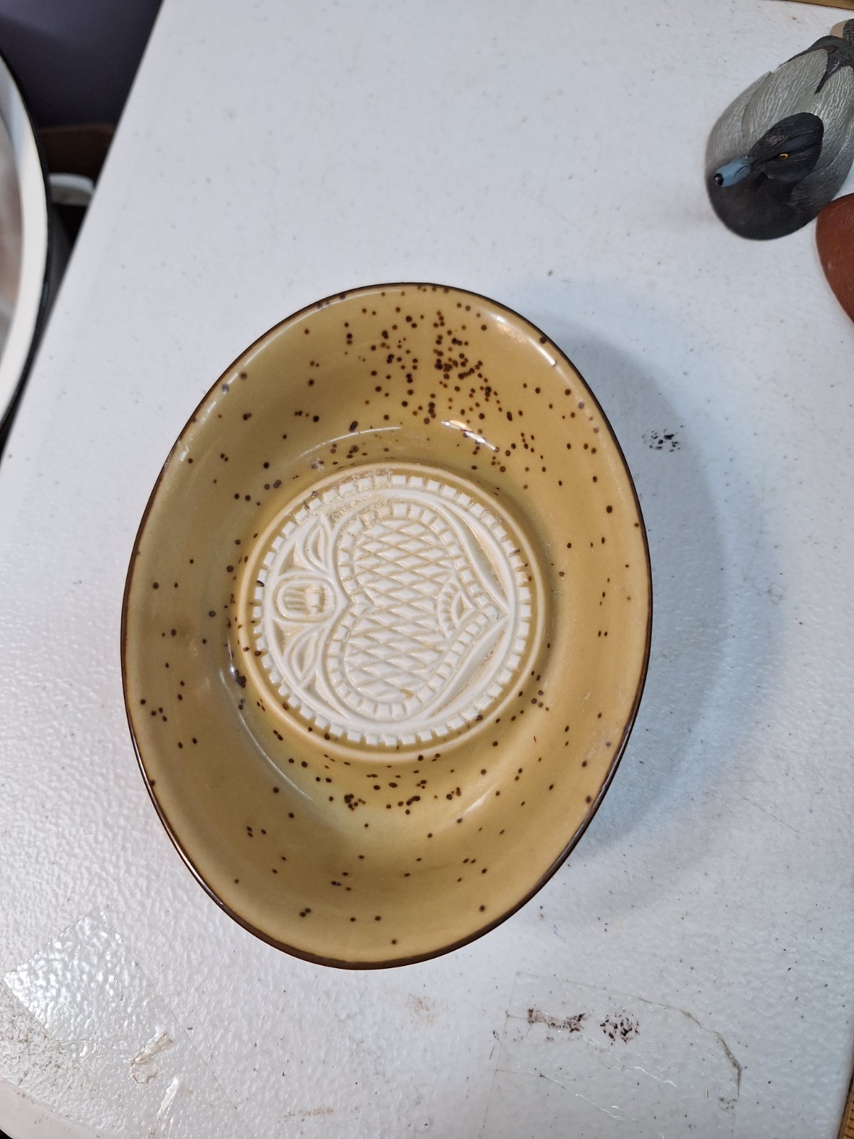 Vtg Country Primitive Stoneware Soap Dish Speckled Tan With Heart gallery