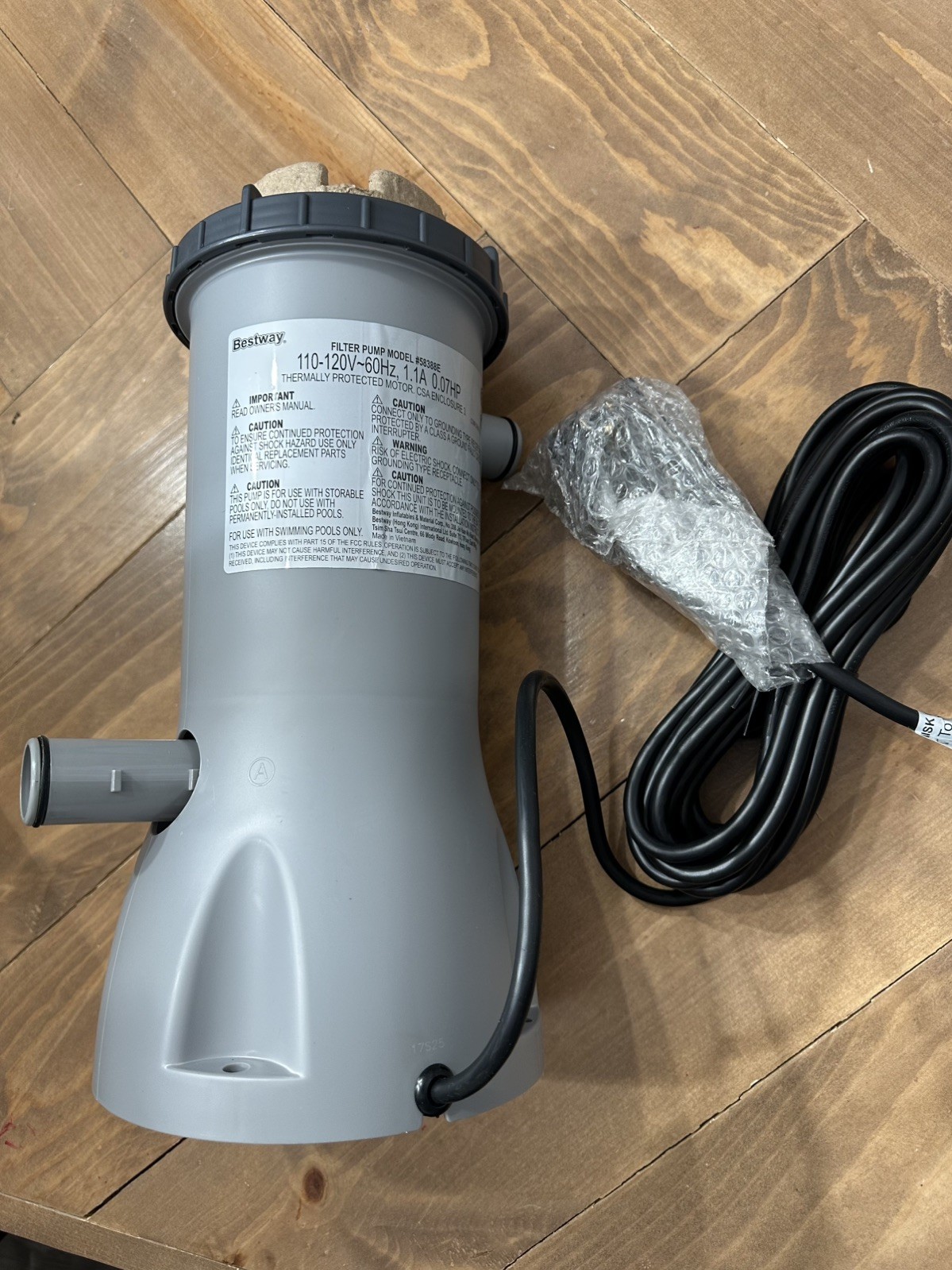 Bestway Flowclear 58388E 1000 GPH Above Ground Pool Filter Pump 120V NEW OpenBox gallery
