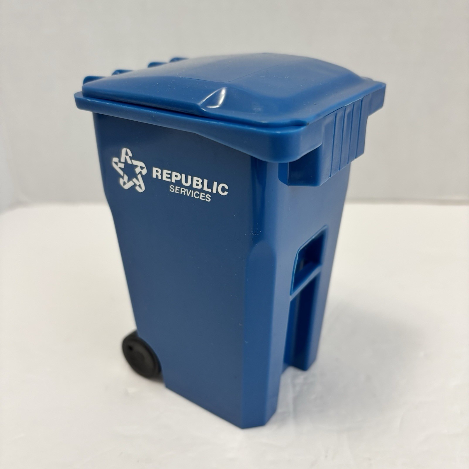 New Republic Services Mini Trash Bin Toy 5" Inch gallery