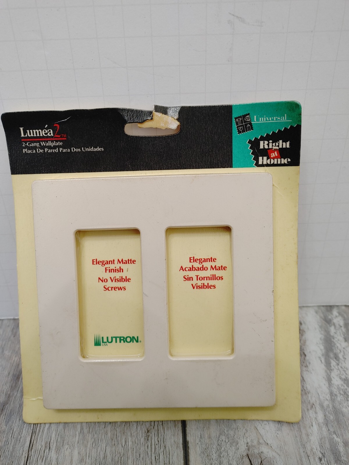Lutron Lumea2 Wallplate | 2-Gang w.plate elegant matte finish no visible screws gallery