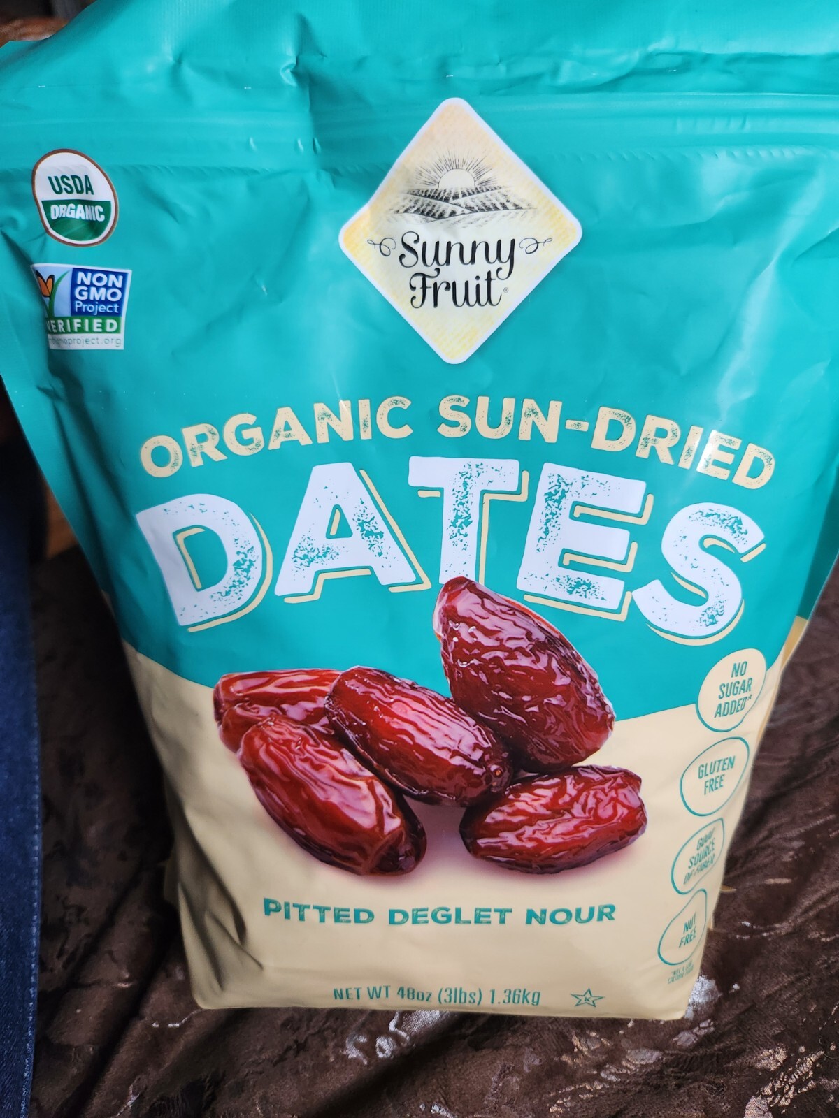 Sunny Fruit Organic Sun-Dried Dates, Pitted Deglet Nour - No sugar added - 48 oz gallery