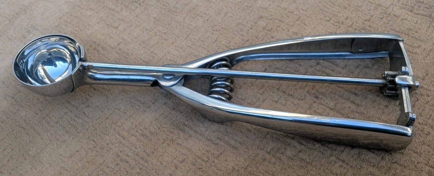 PAMPERED CHEF 2530 Stainless Small Scoop #60 1 TBSP Cookie Dough Batter Filling gallery