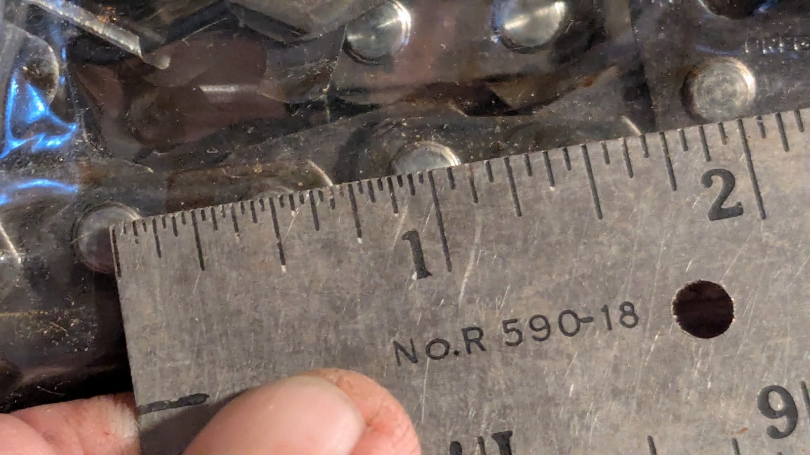 NOS Oregon Chipper 10AC-58E - 1/2 in Pitch 0.063 Gauge 58DL Chainsaw Chain gallery