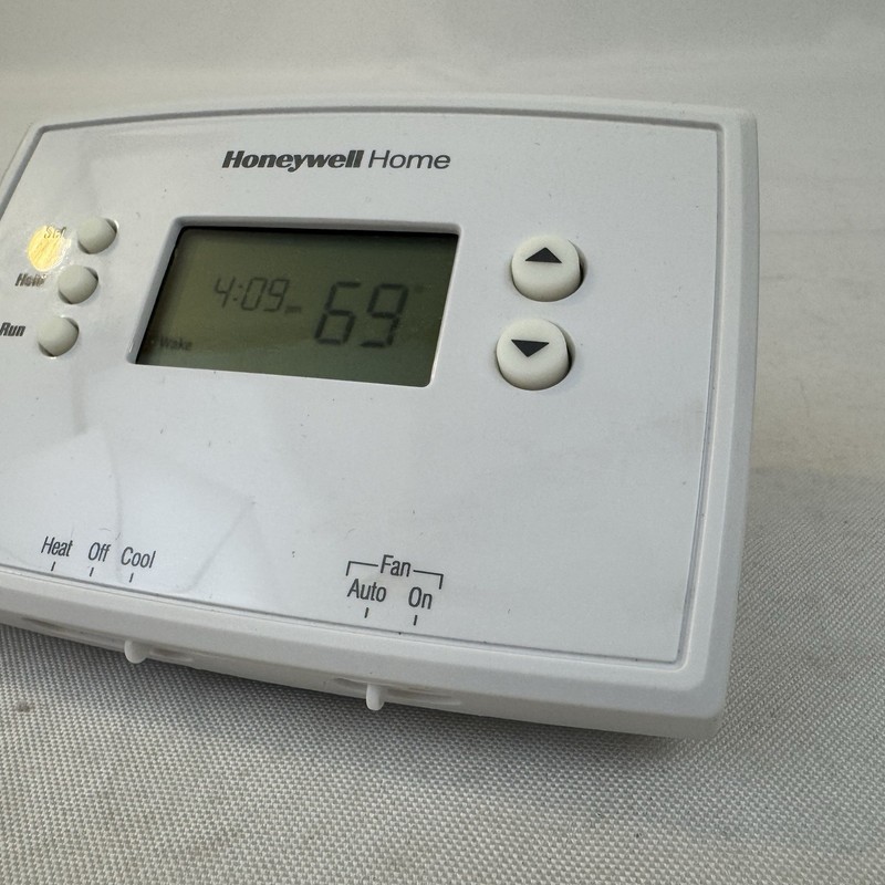 Honeywell 1-Week Programmable Thermostat RTH22181039 Digital Display Fast Ship gallery