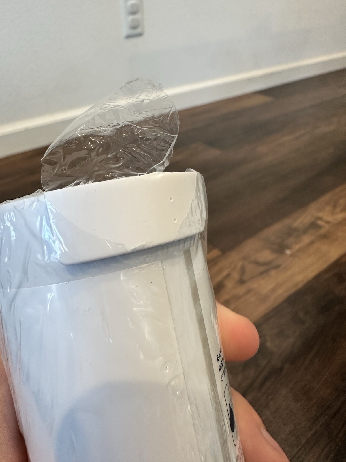 GE XWFE Refrigerator Water Filter DAMAGED BOX read & View Photos gallery